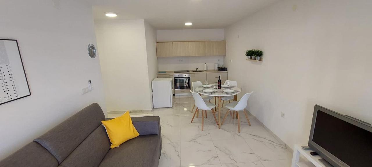 Apartment Bella ノヴァリャ エクステリア 写真