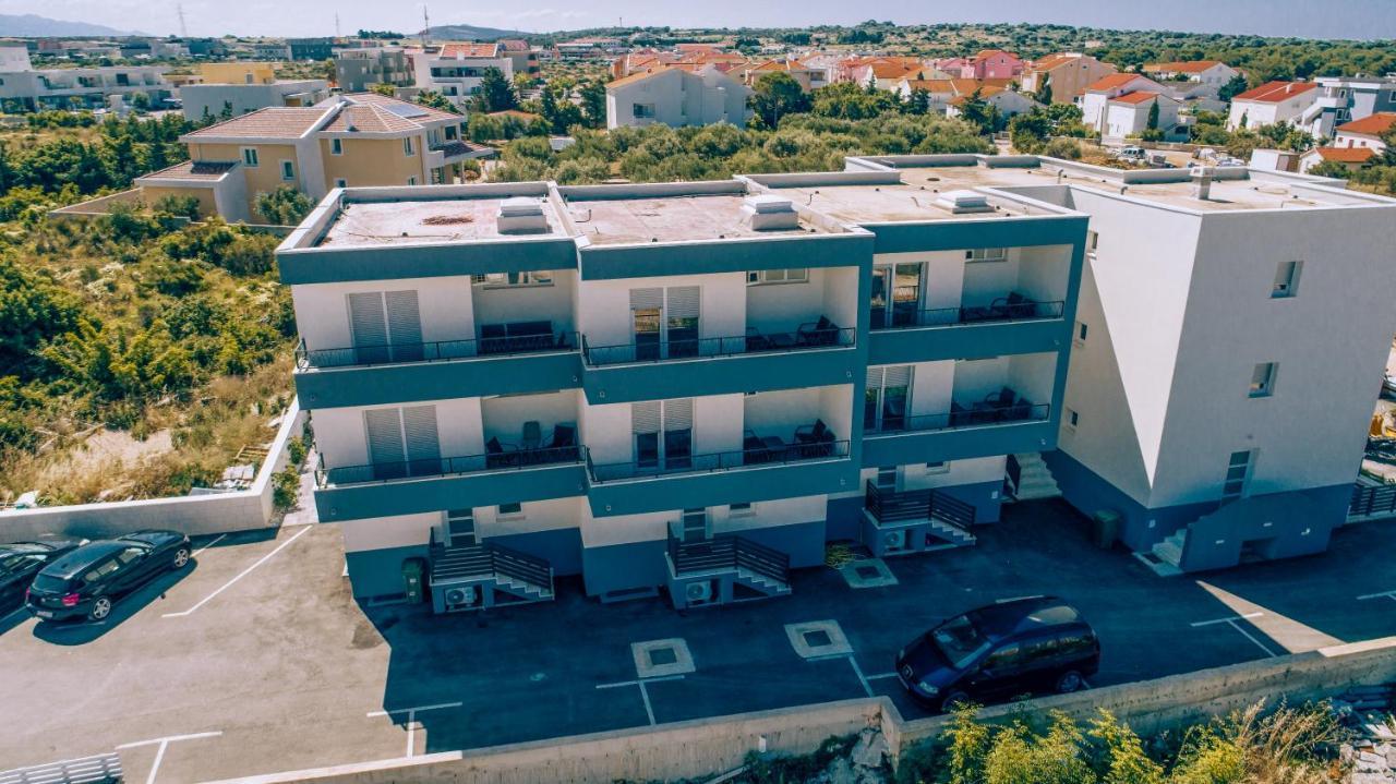 Apartment Bella ノヴァリャ エクステリア 写真